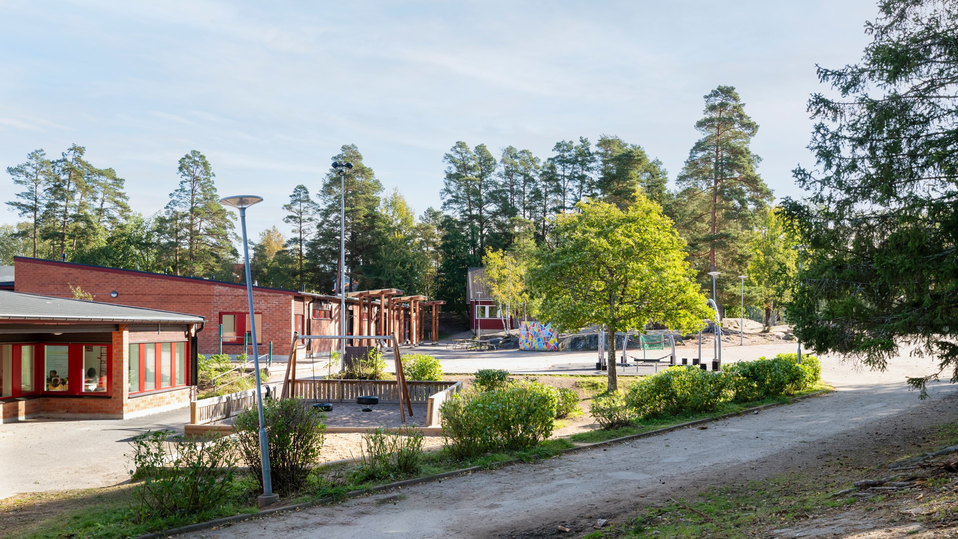 Fasadbild skolbyggnad