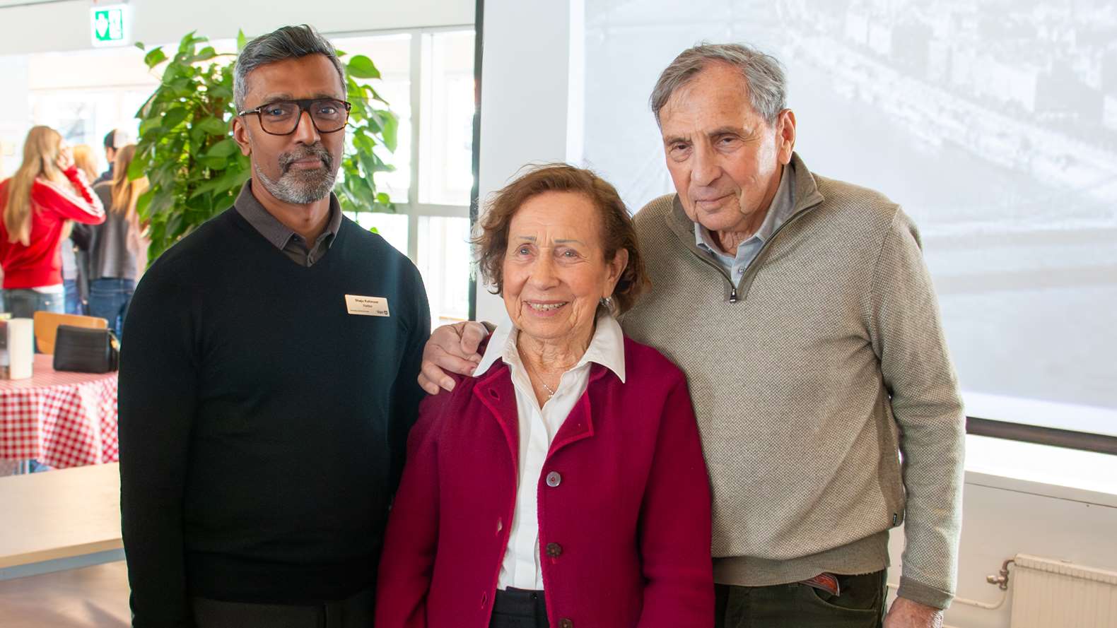 Porträttbild tre personer