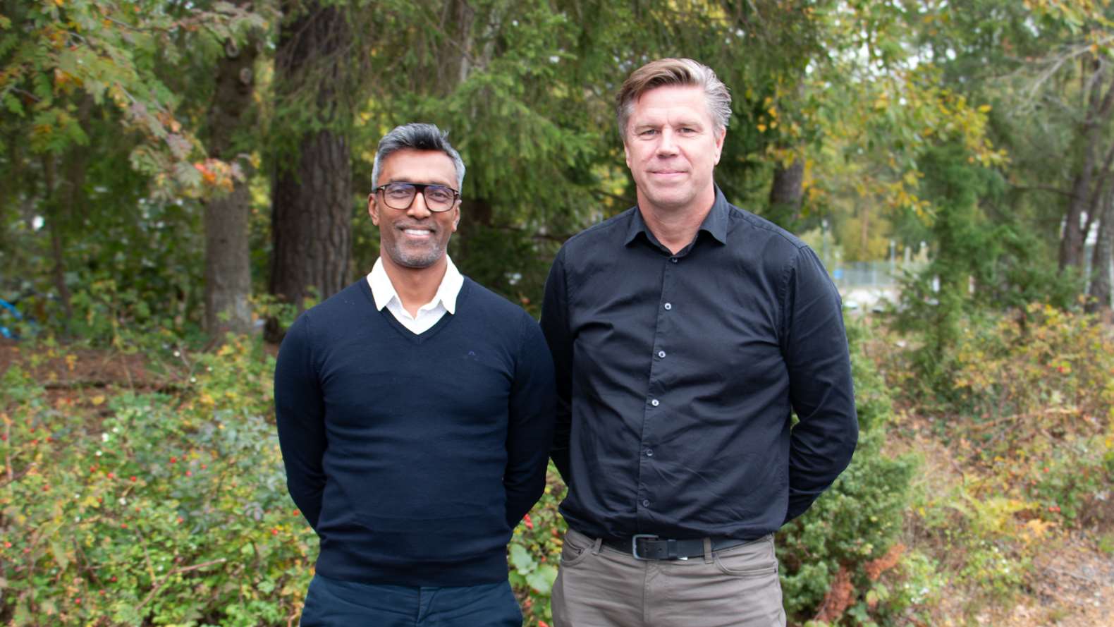 Porträttbild på två skolledare